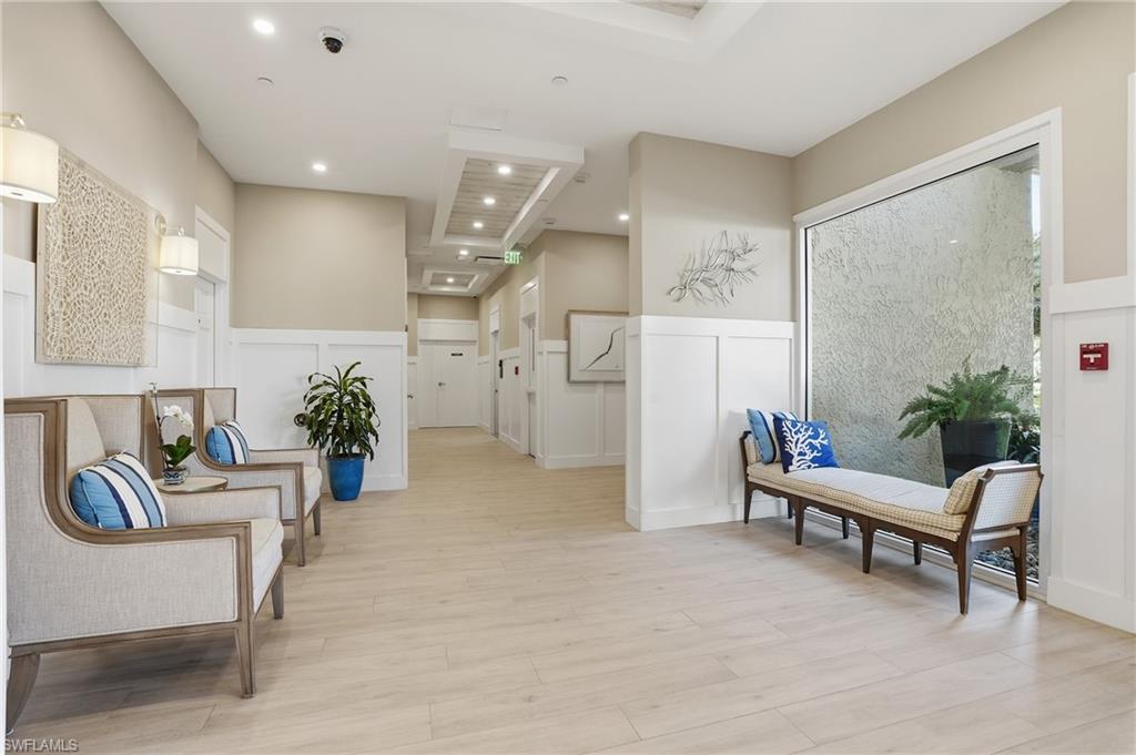 ST TROPEZ - Residential