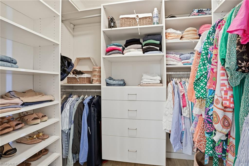 ST TROPEZ - Residential