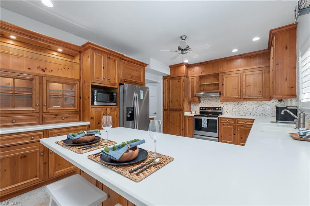 GOLDEN GATE ESTATES - Residential