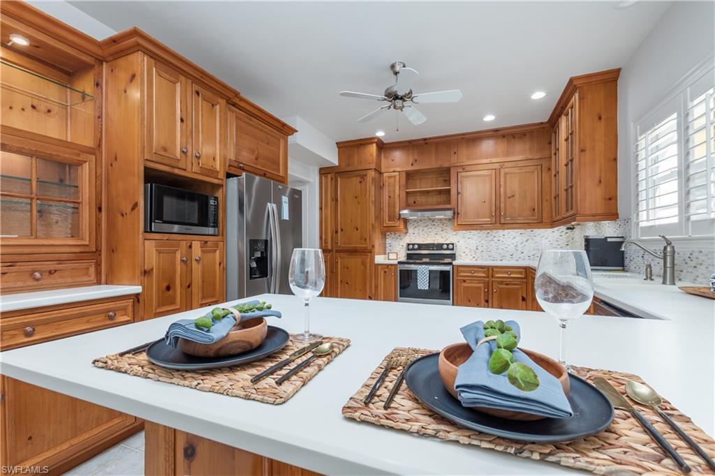 GOLDEN GATE ESTATES - Residential