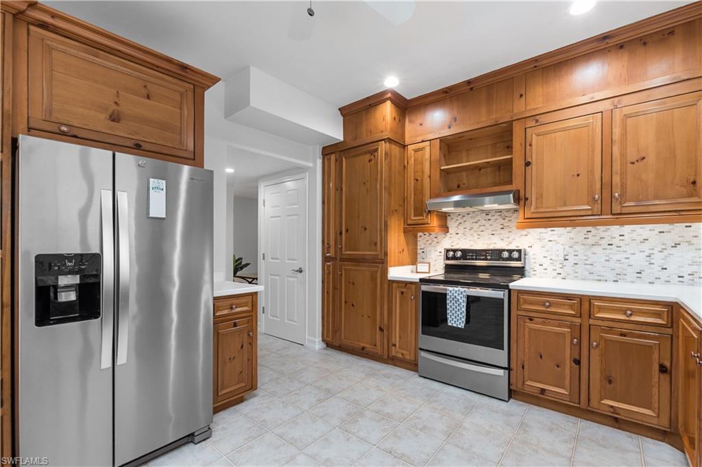 GOLDEN GATE ESTATES - Residential