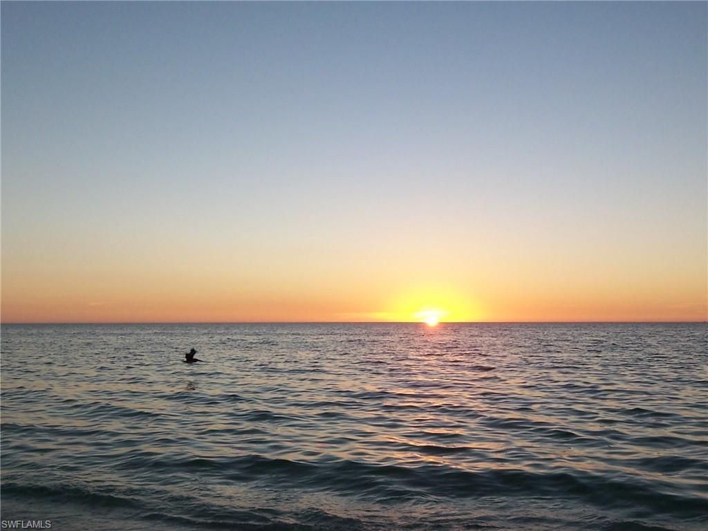 BEACH AND TENNIS CLUB - Residential