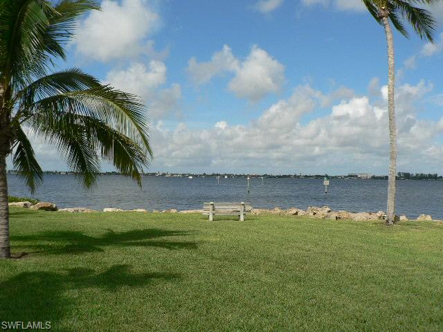 RIVERSIDE YACHT CLUB - Residential