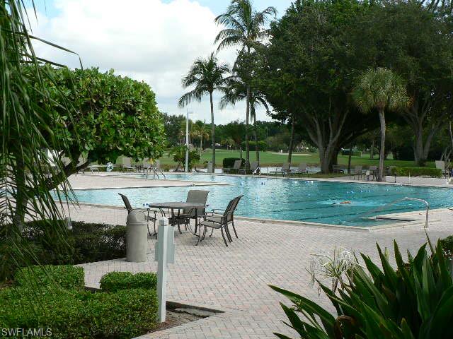 RIVERSIDE YACHT CLUB - Residential