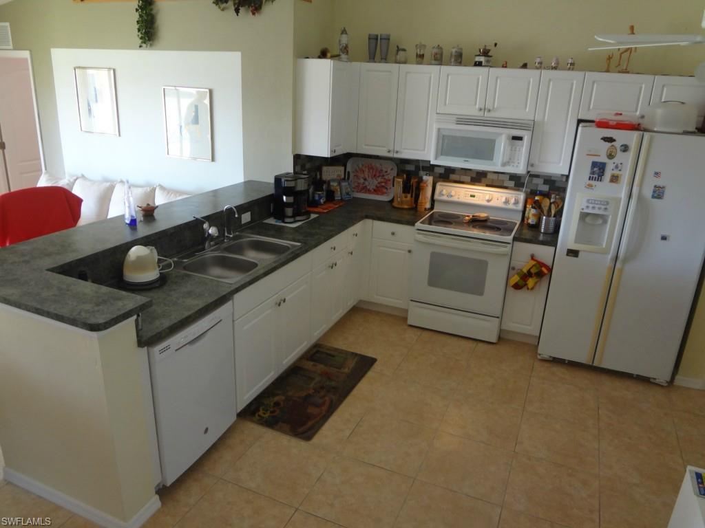 MIRROR LAKES - Residential