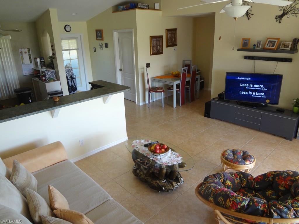 MIRROR LAKES - Residential