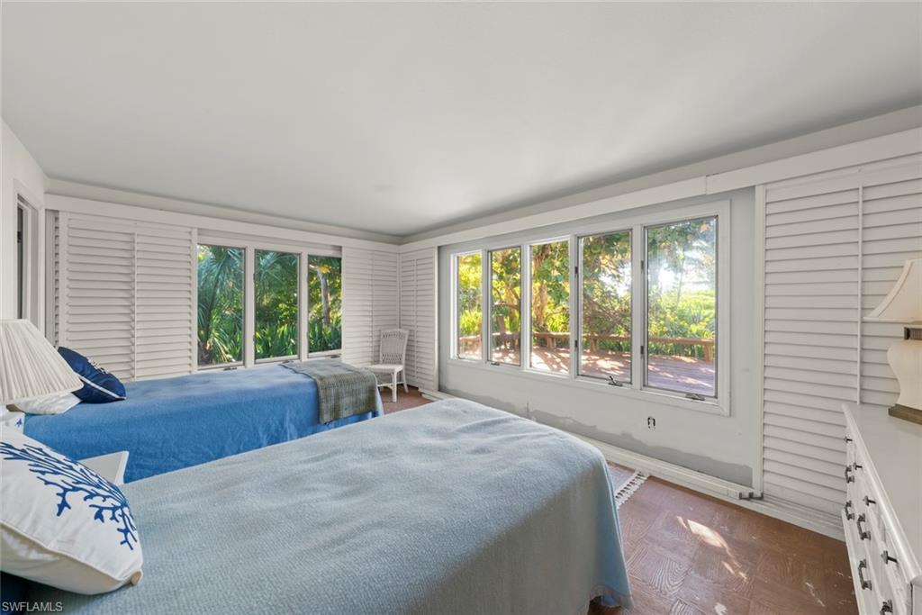 METES AND BOUNDS - Residential