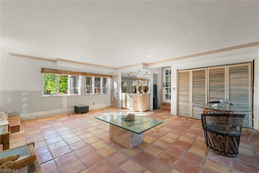 METES AND BOUNDS - Residential