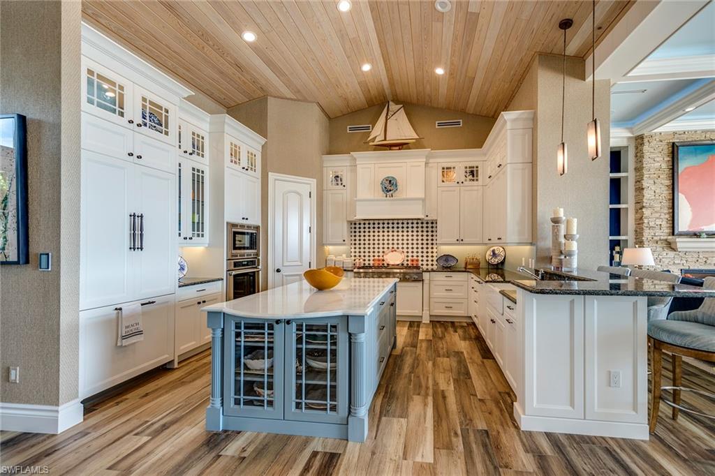 ROYAL HARBOR - Residential