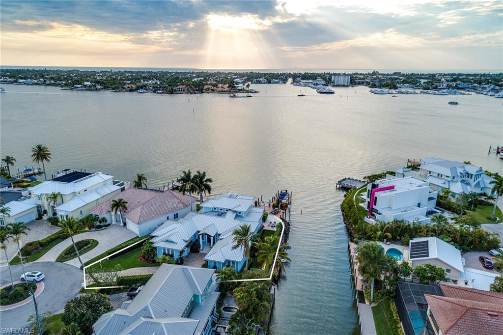 ROYAL HARBOR - Residential