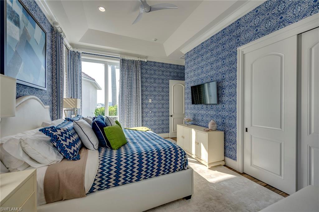 ROYAL HARBOR - Residential