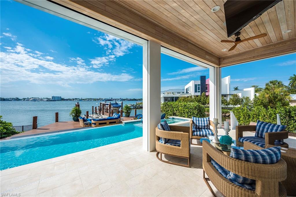 ROYAL HARBOR - Residential