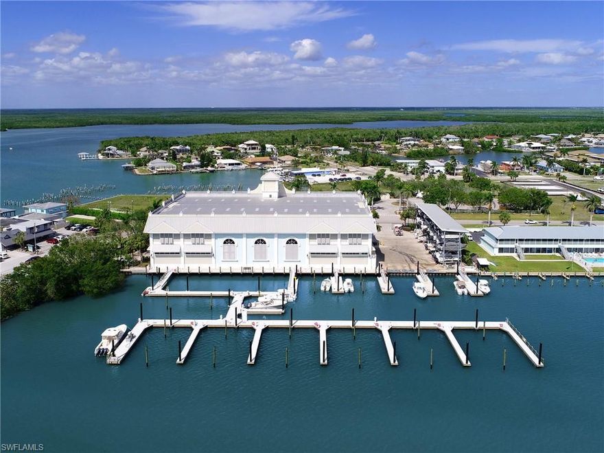Offering the finest in Southwest Florida slip rentals, The Tarpon Club Marina offers in-water slip rentals for boats up to 60’ in length.  Centrally located on Isle of Capri between Marco Island and Naples, The Tarpon Club Marina features newly constructed floating docks with direct access to the Gulf of Mexico less than 2 miles from the dock.  Gas, diesel and bait is available, along with an elaborate fish cleaning station where you can clean your catch after a day of Gulf or backwater fishing.  Local dining options, within walking distance of The Tarpon Club Marina, include the Island Gypsy Cafe & Marina Bar, the Capri Fish House and Osteria Capri.
