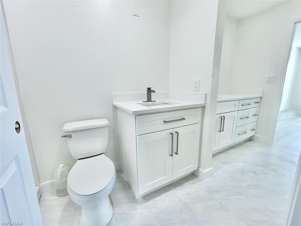 SEVEN LAKES - Residential