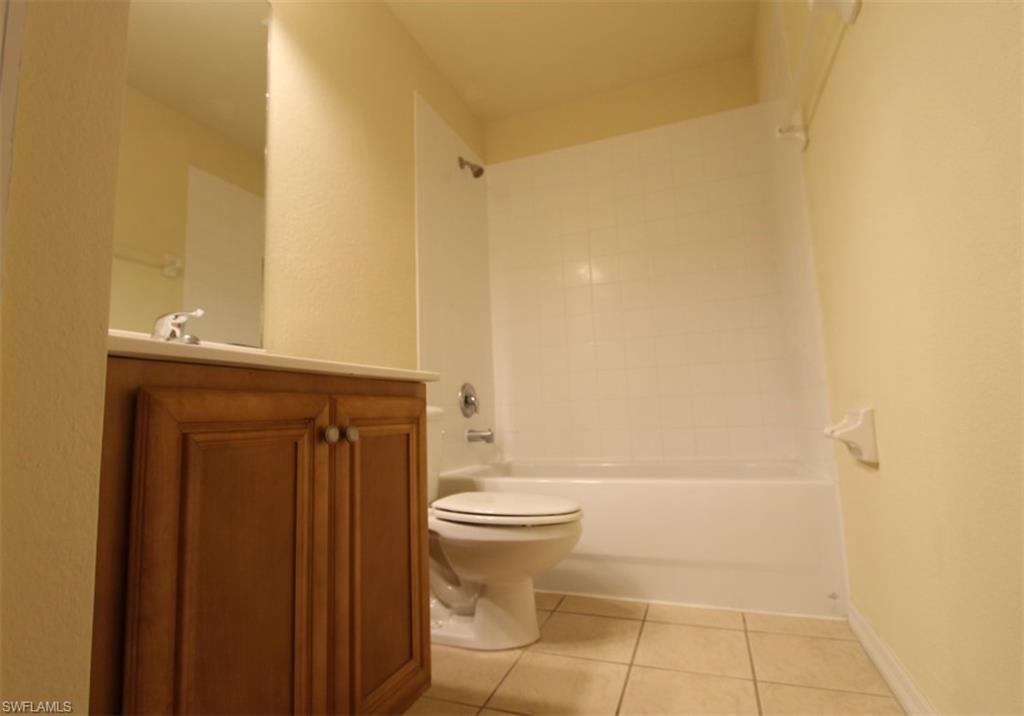 THE VISTAS - Residential Lease