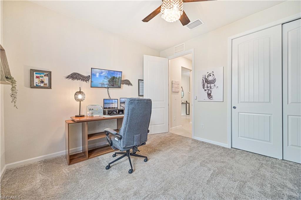 HAMPTON LAKES - Residential