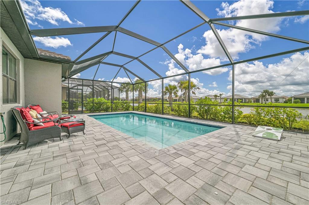 HAMPTON LAKES - Residential