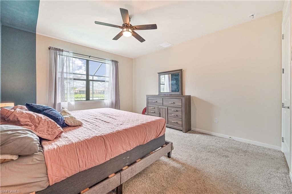 HAMPTON LAKES - Residential