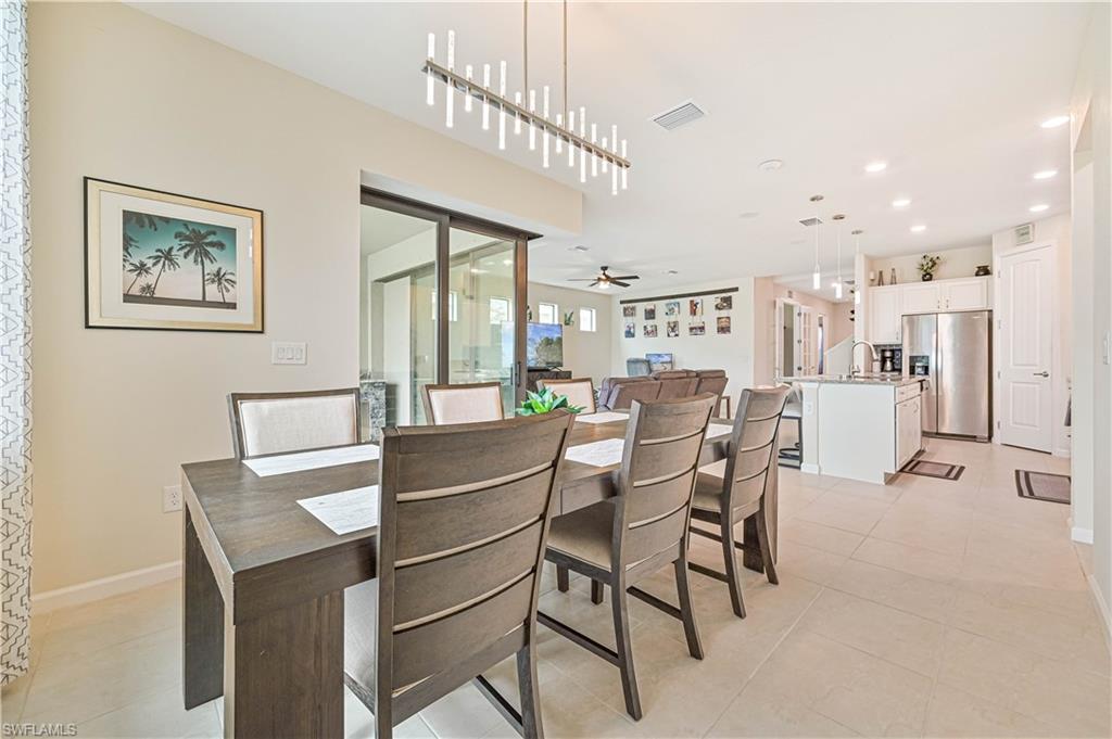 HAMPTON LAKES - Residential