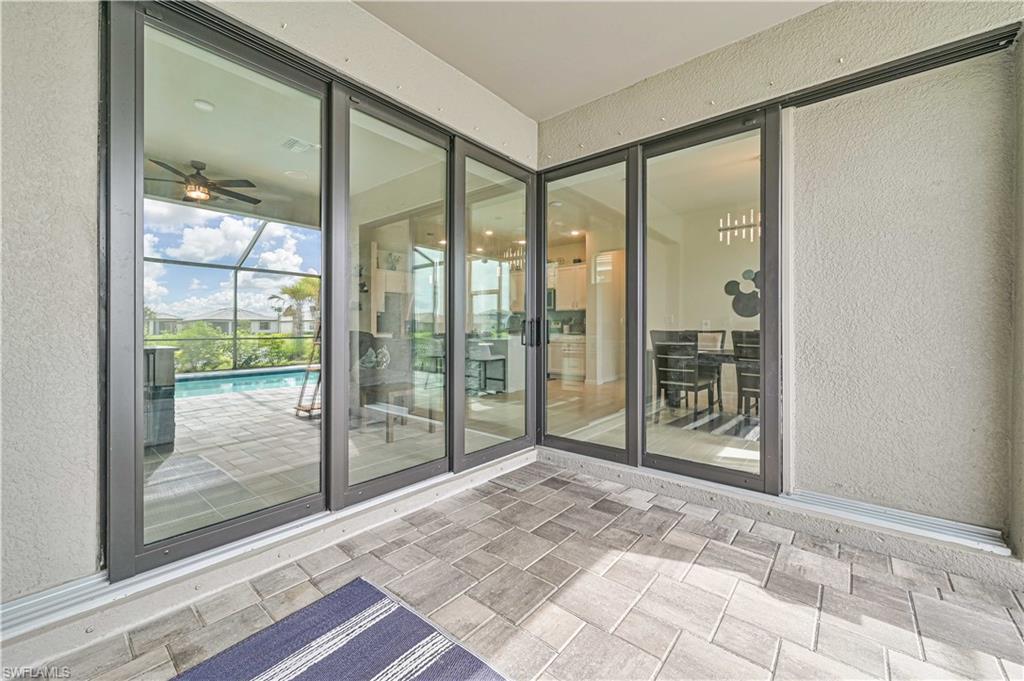 HAMPTON LAKES - Residential