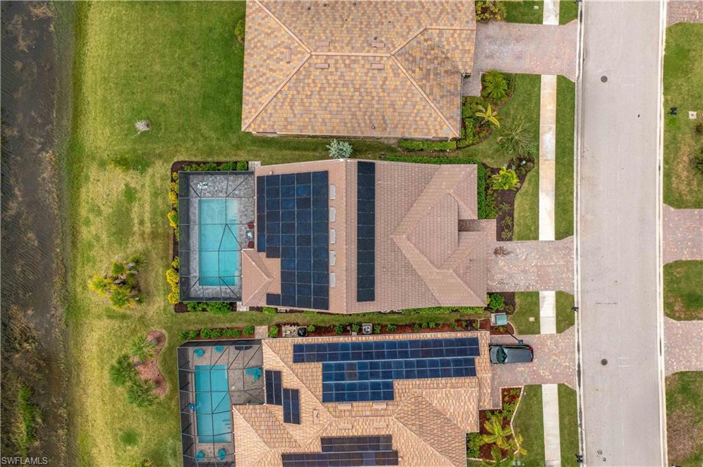 HAMPTON LAKES - Residential