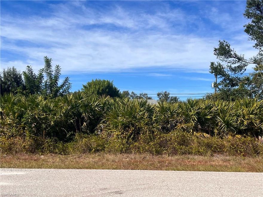 The perfect location to build your dream home on nearly a quarter of an acre of sunny Englewood! This lot is conveniently located for shopping, dining, and schools!
This up-and-coming area of Port Charlotte is beginning to boom. Lots of new construction in the area. 

Englewood is located south of Sarasota and north of Fort Myers. Enjoy Boating, Fishing, Kayaking, Bird Watching, Golfing and the close by world known Gulf Beaches!