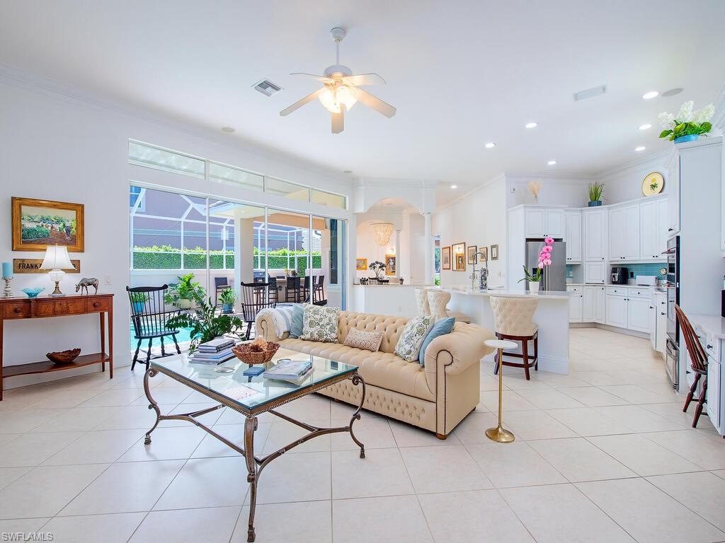 COCO LAKES - Residential