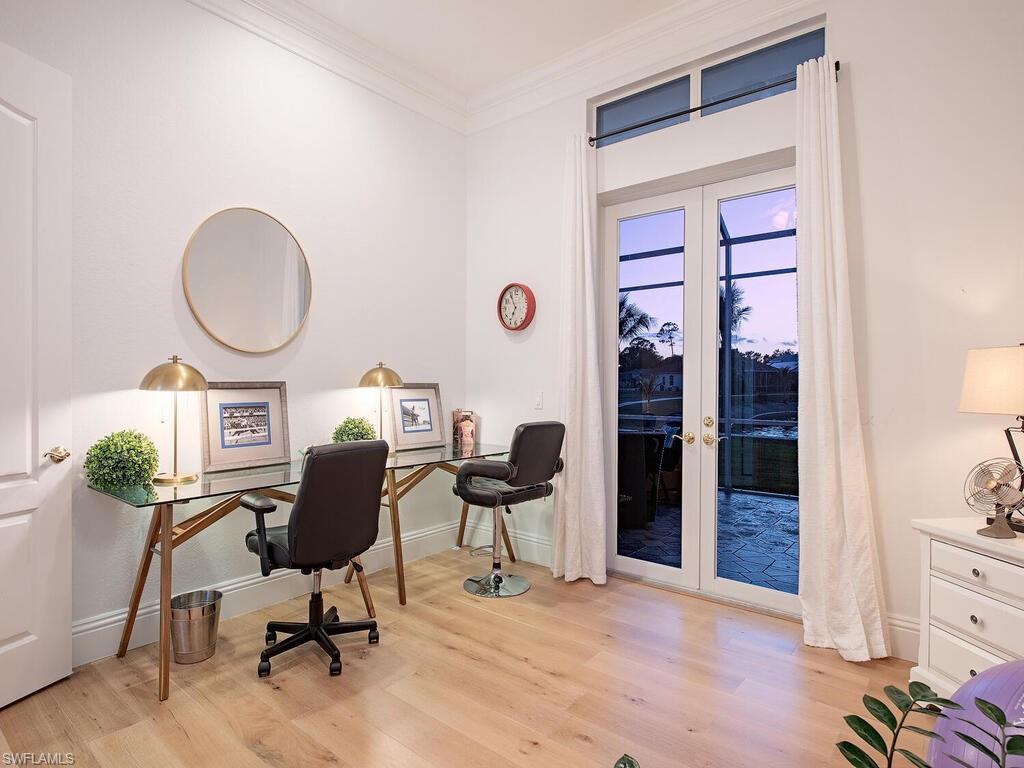 COCO LAKES - Residential