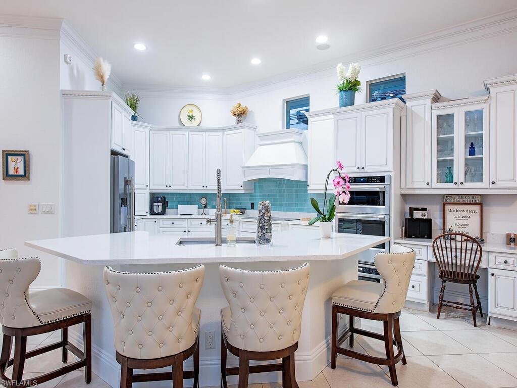 COCO LAKES - Residential