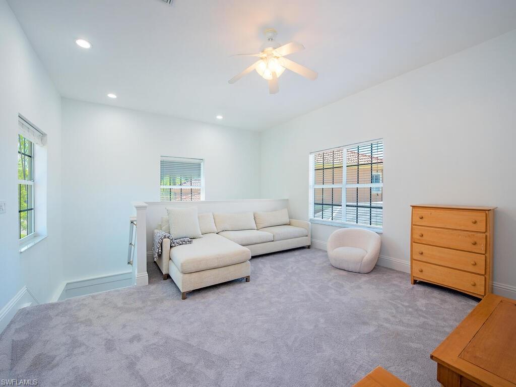 COCO LAKES - Residential