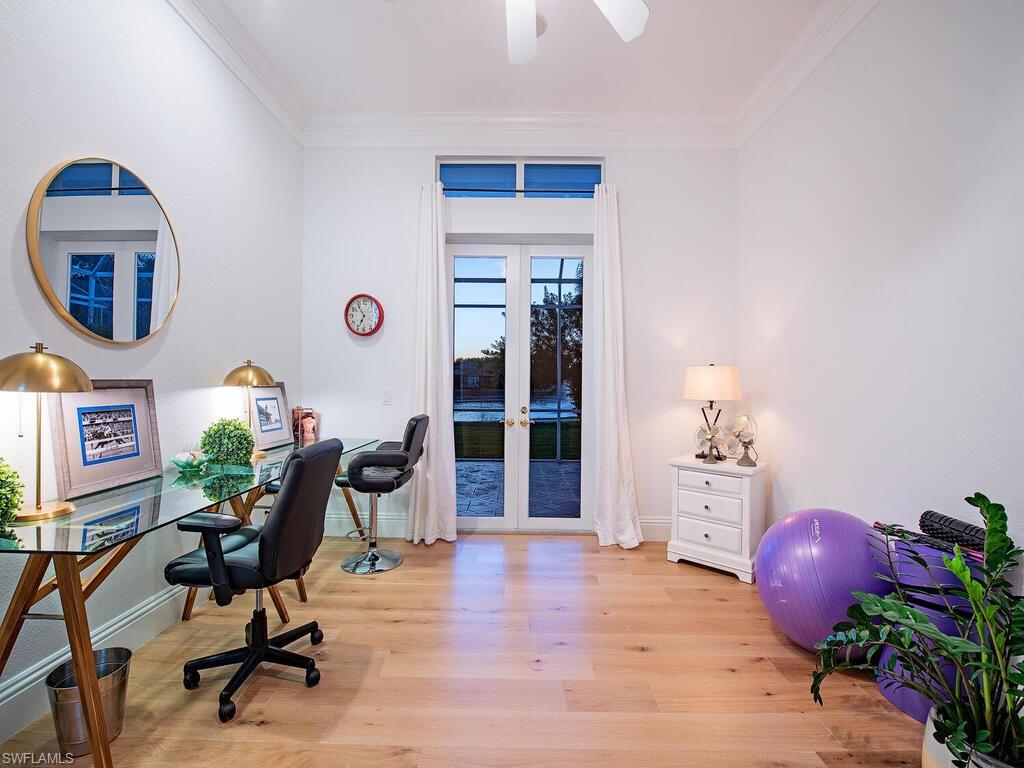 COCO LAKES - Residential