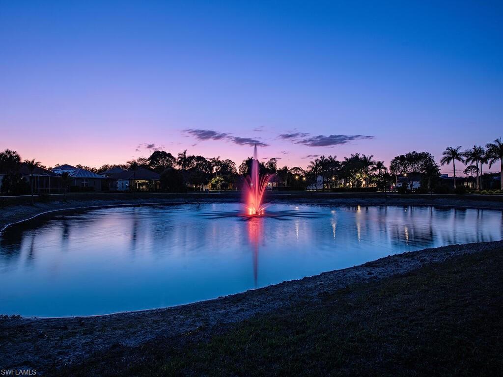 COCO LAKES - Residential