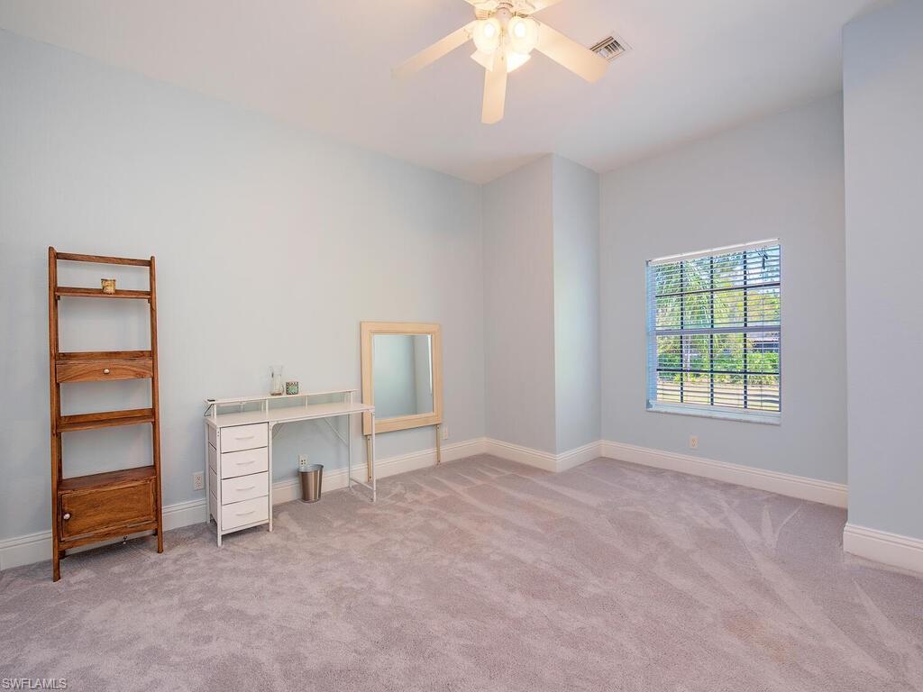 COCO LAKES - Residential