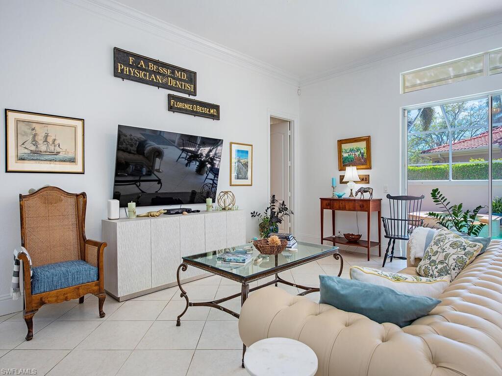 COCO LAKES - Residential