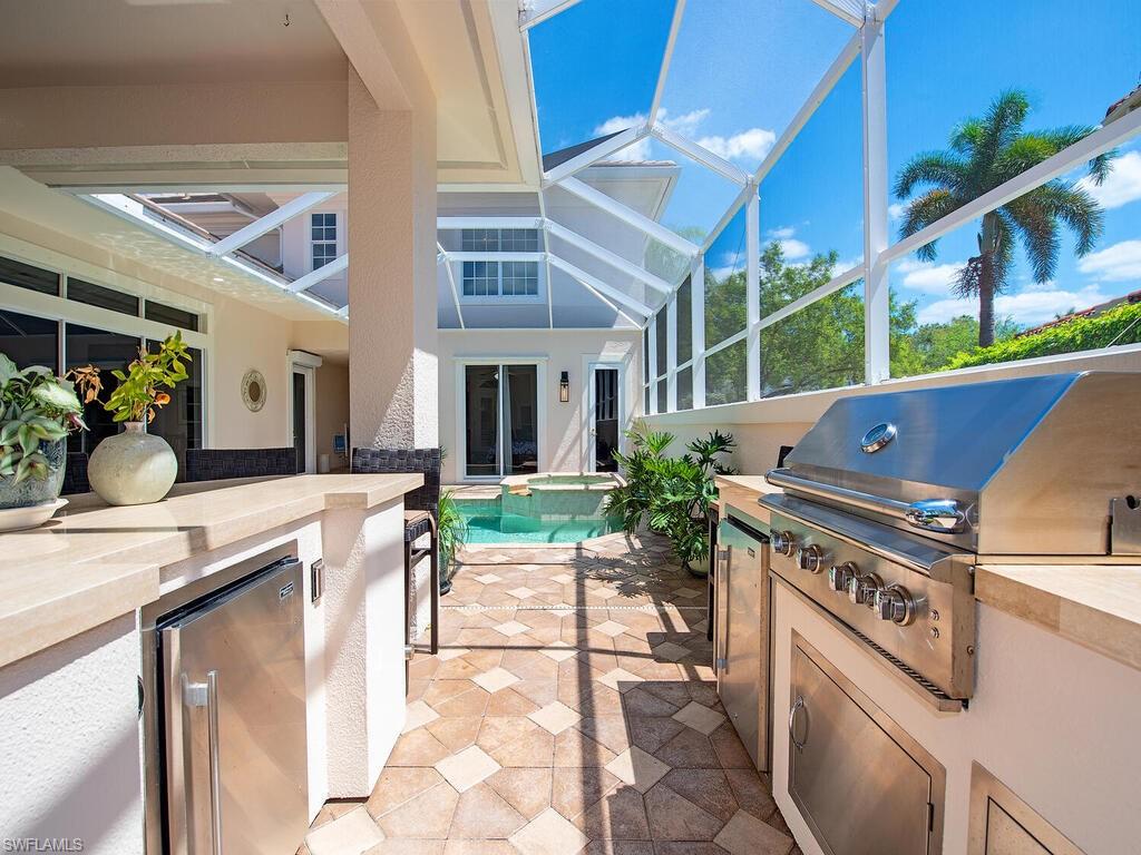 COCO LAKES - Residential