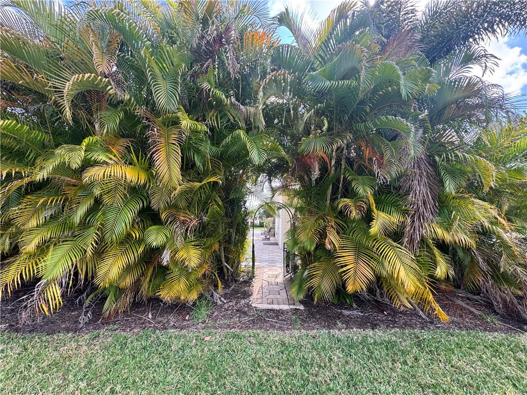 RIVERBEND MOTORCOACH RESORT - Land