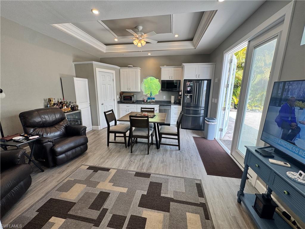 RIVERBEND MOTORCOACH RESORT - Land