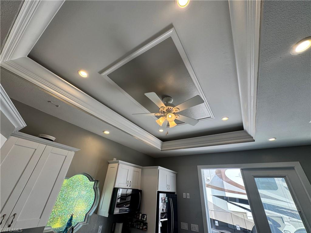 RIVERBEND MOTORCOACH RESORT - Land