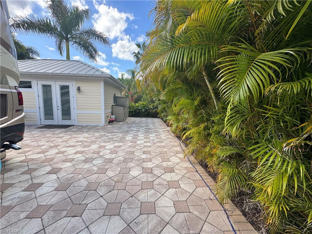 RIVERBEND MOTORCOACH RESORT - Land