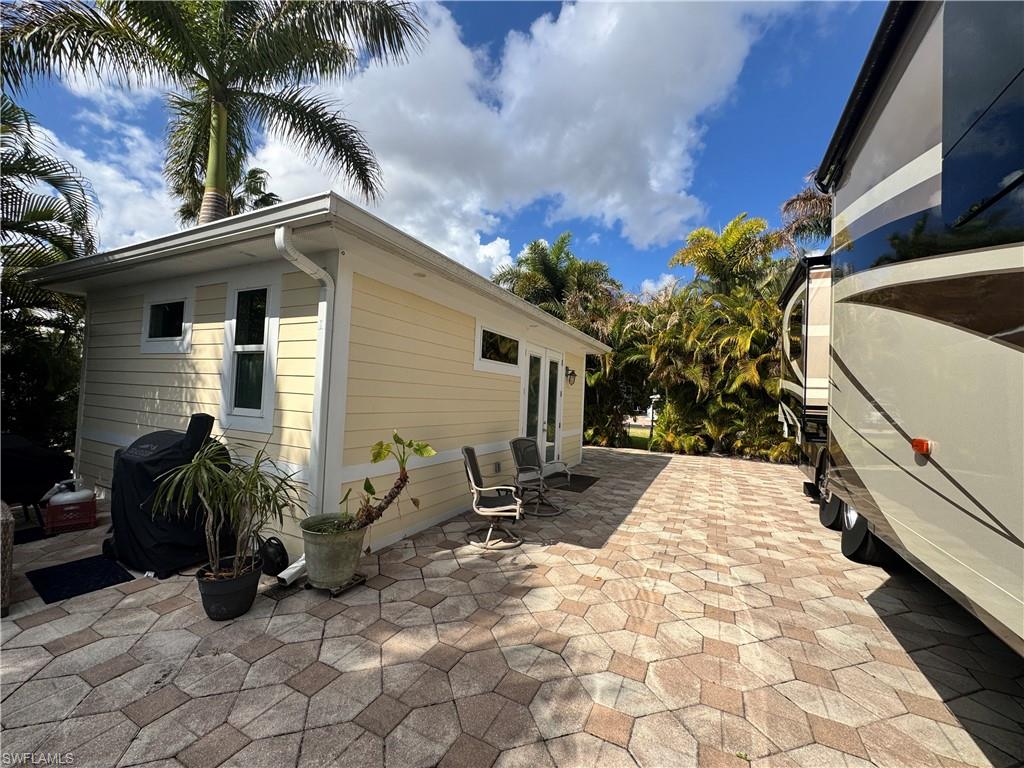 RIVERBEND MOTORCOACH RESORT - Land