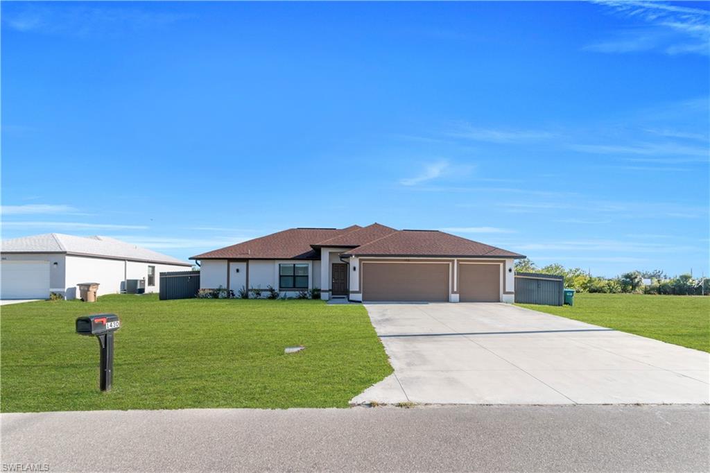 CAPE CORAL - Residential