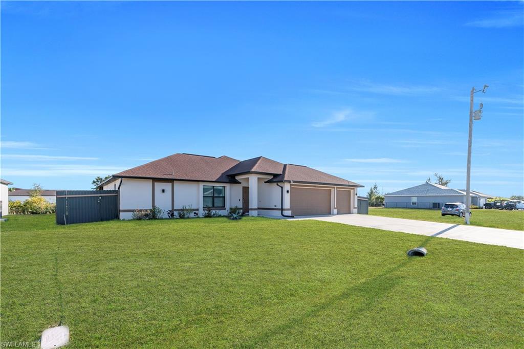 CAPE CORAL - Residential