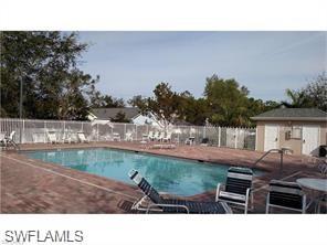 LEAWOOD LAKES - Residential