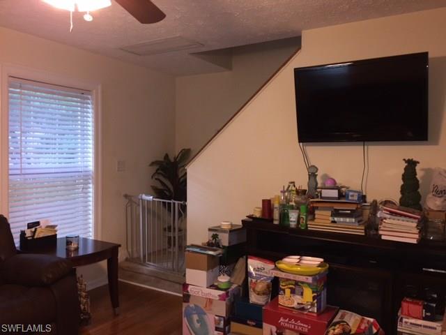 LEAWOOD LAKES - Residential