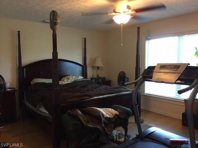 LEAWOOD LAKES - Residential