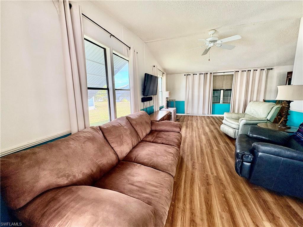 LAKE ARROWHEAD MOB VILLAGE - Residential