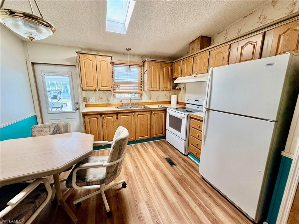 LAKE ARROWHEAD MOB VILLAGE - Residential