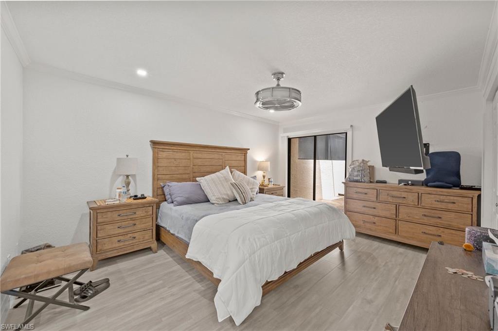 EMERALD WOODS - Residential