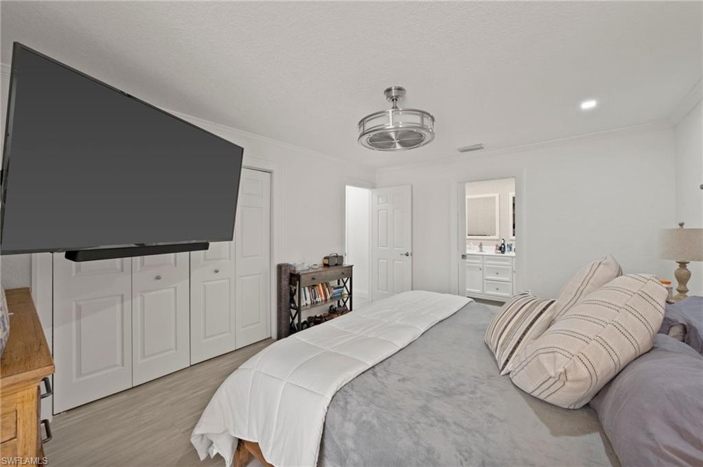 EMERALD WOODS - Residential