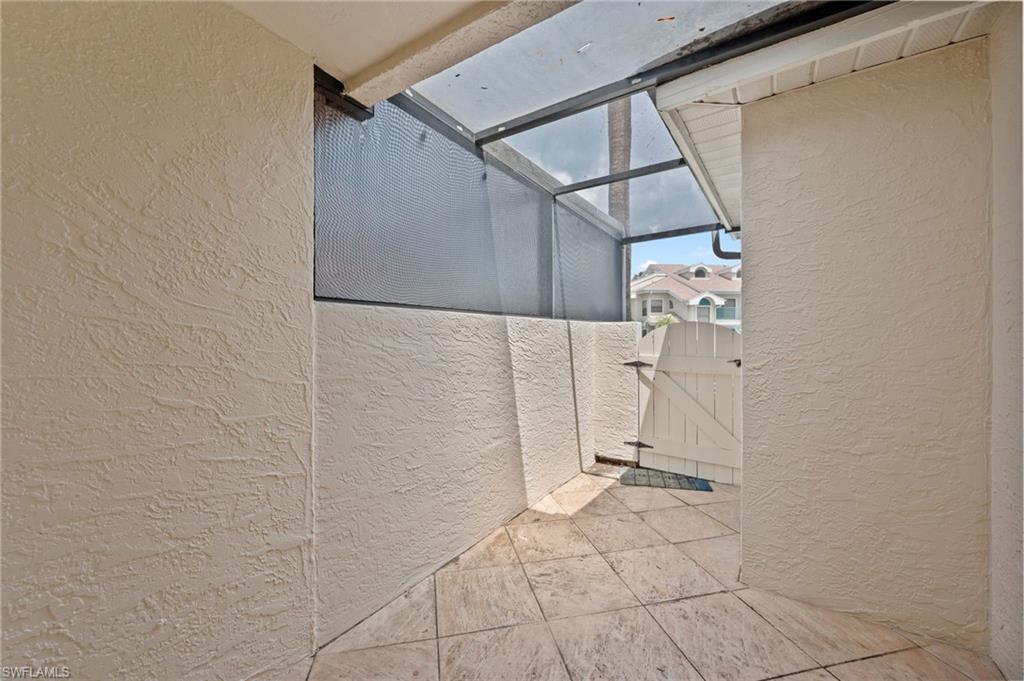 EMERALD WOODS - Residential